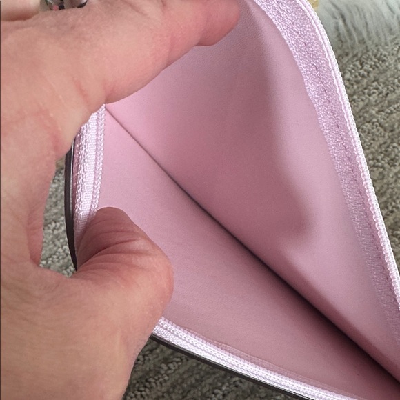 Kate Spade Tan Straw Tote with White and Pink Accents - Picture 17 of 17